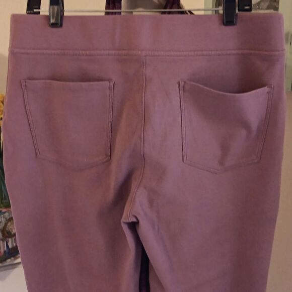 Duluth Trading Co. - Picture 5 of 10